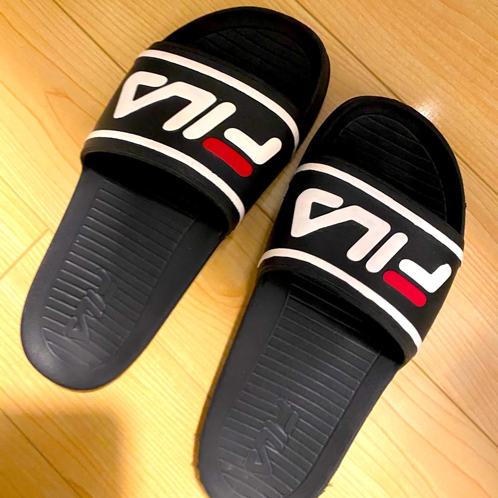 fila slides size 6